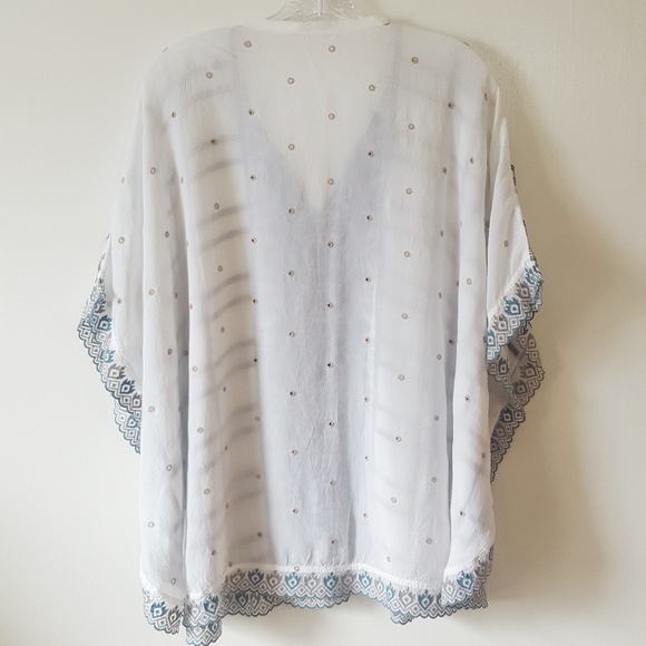 Johnny Was Collection Cherpas Embroidered Poncho - Picture 5 of 8